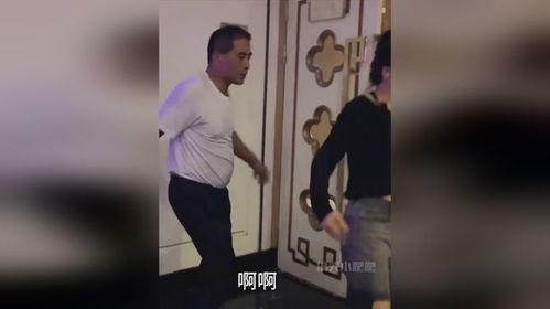 我去ktv唱歌老公生气