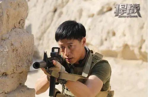 捍战2免费观看手机版,手机版带你领略战场激情